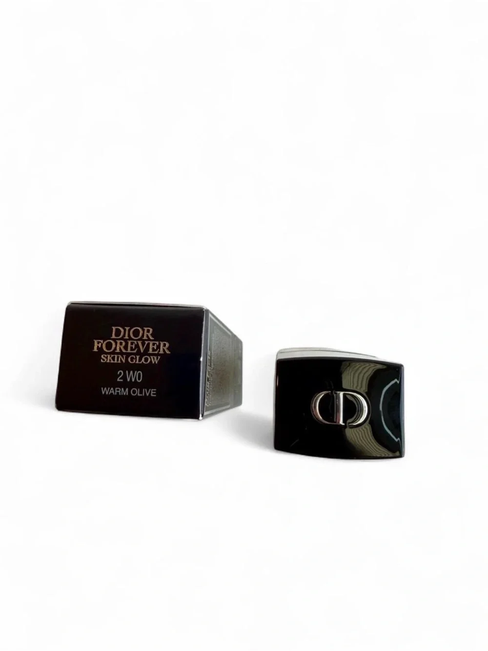 Dior Forever Skin Glow Foundation - Warm olive Brand New